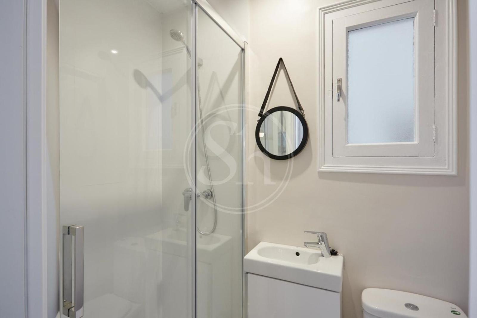 Double Bedroom Men Only Exaimple * Barcelone