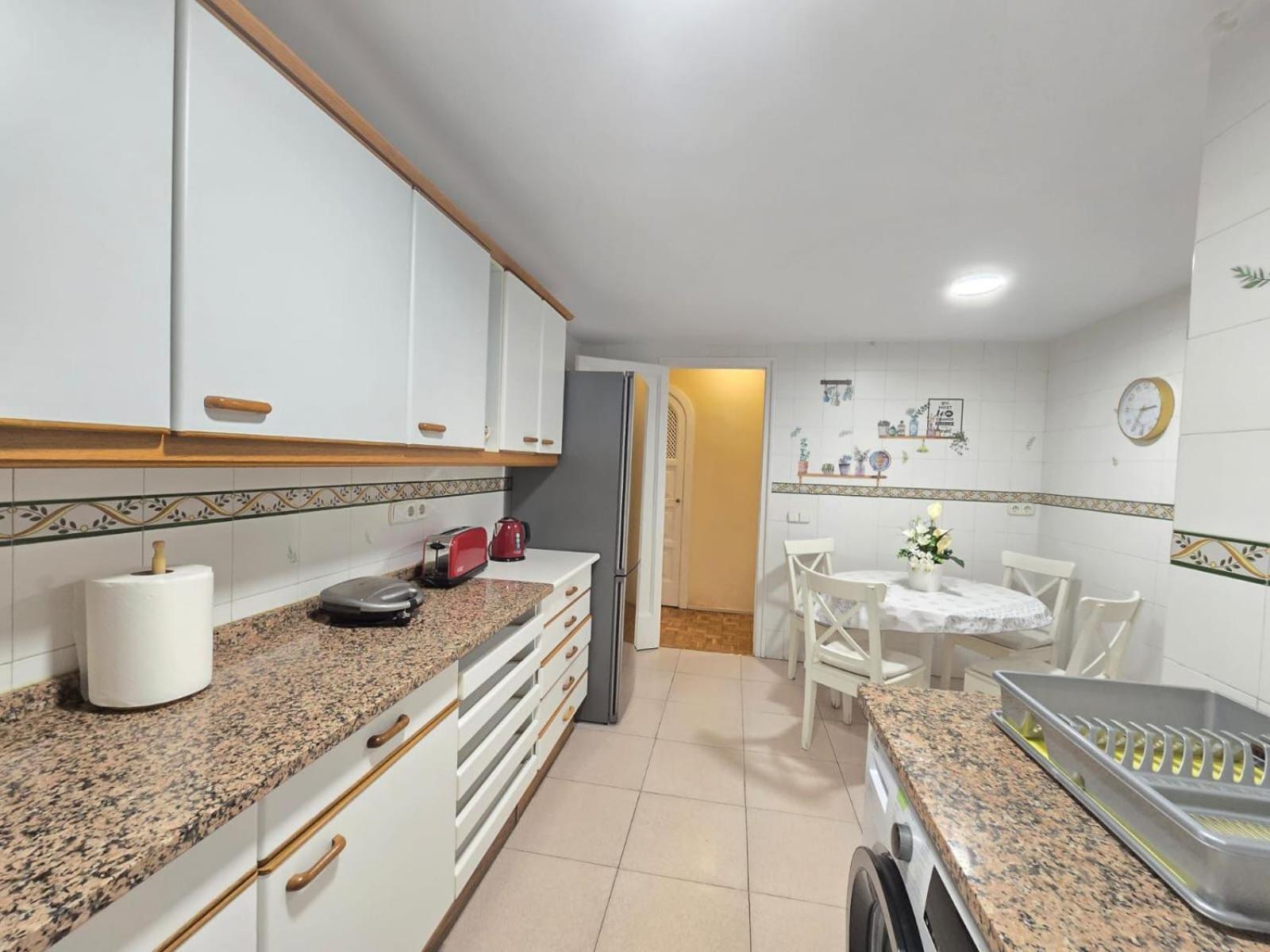 Bed & Breakfast Villaroel *