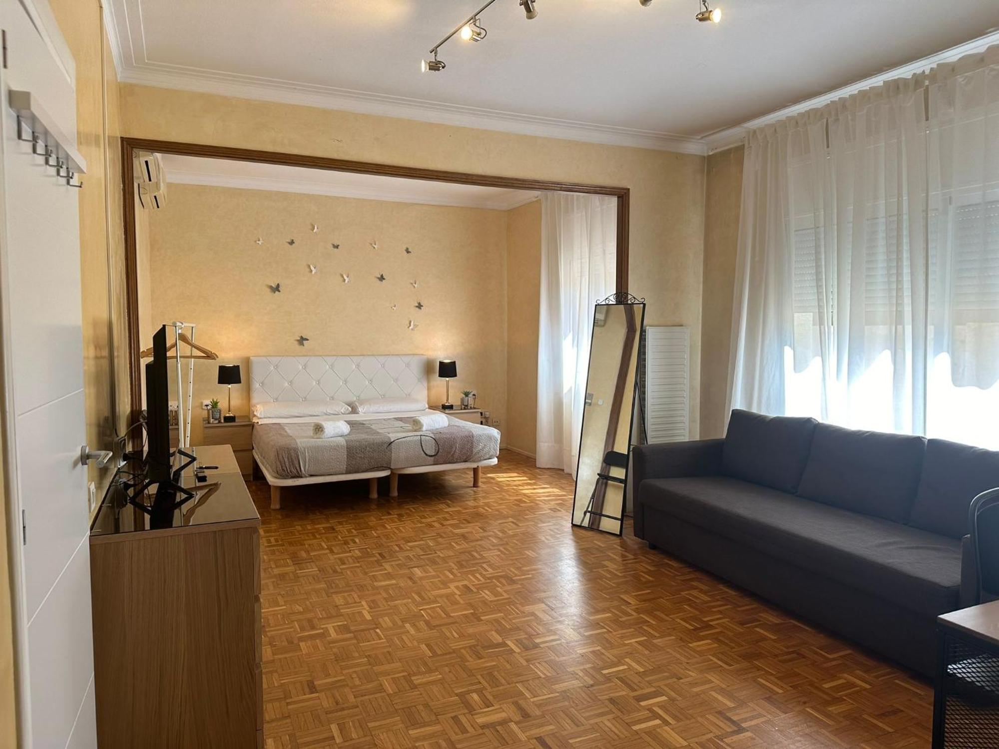 Villaroel Bed & Breakfast *