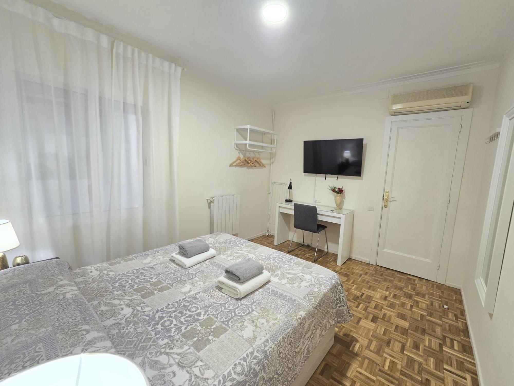 Villaroel Bed & Breakfast Barcelona