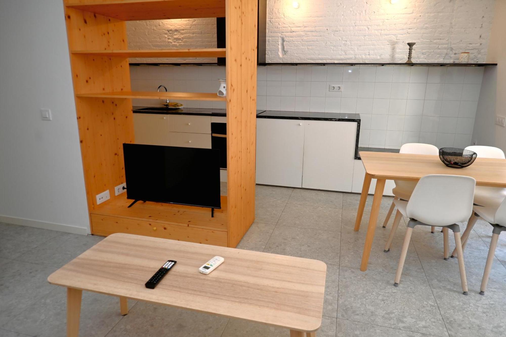 Apartment Homenfun Hospital Clinic L *