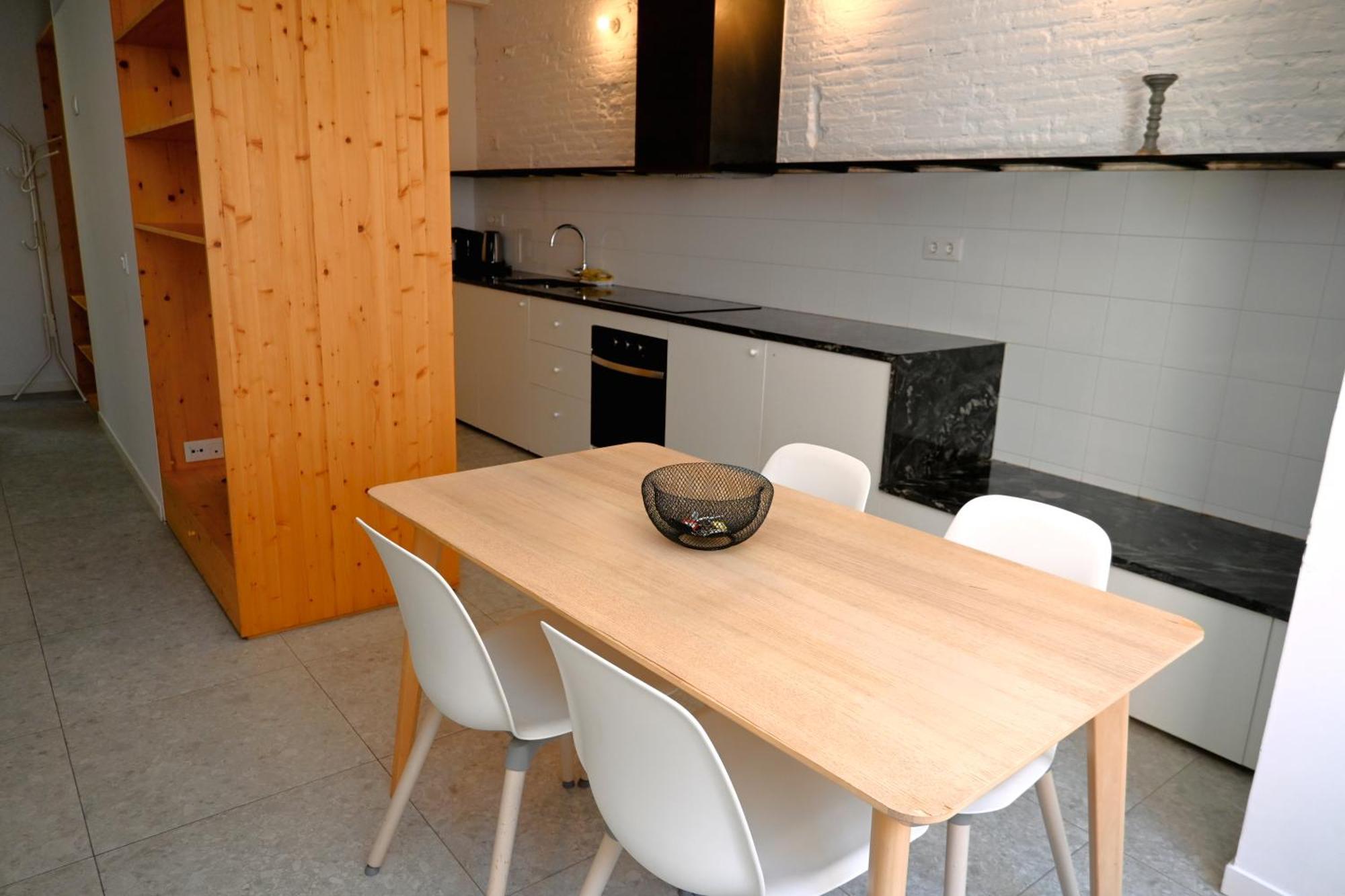 Homenfun Hospital Clinic L Apartment