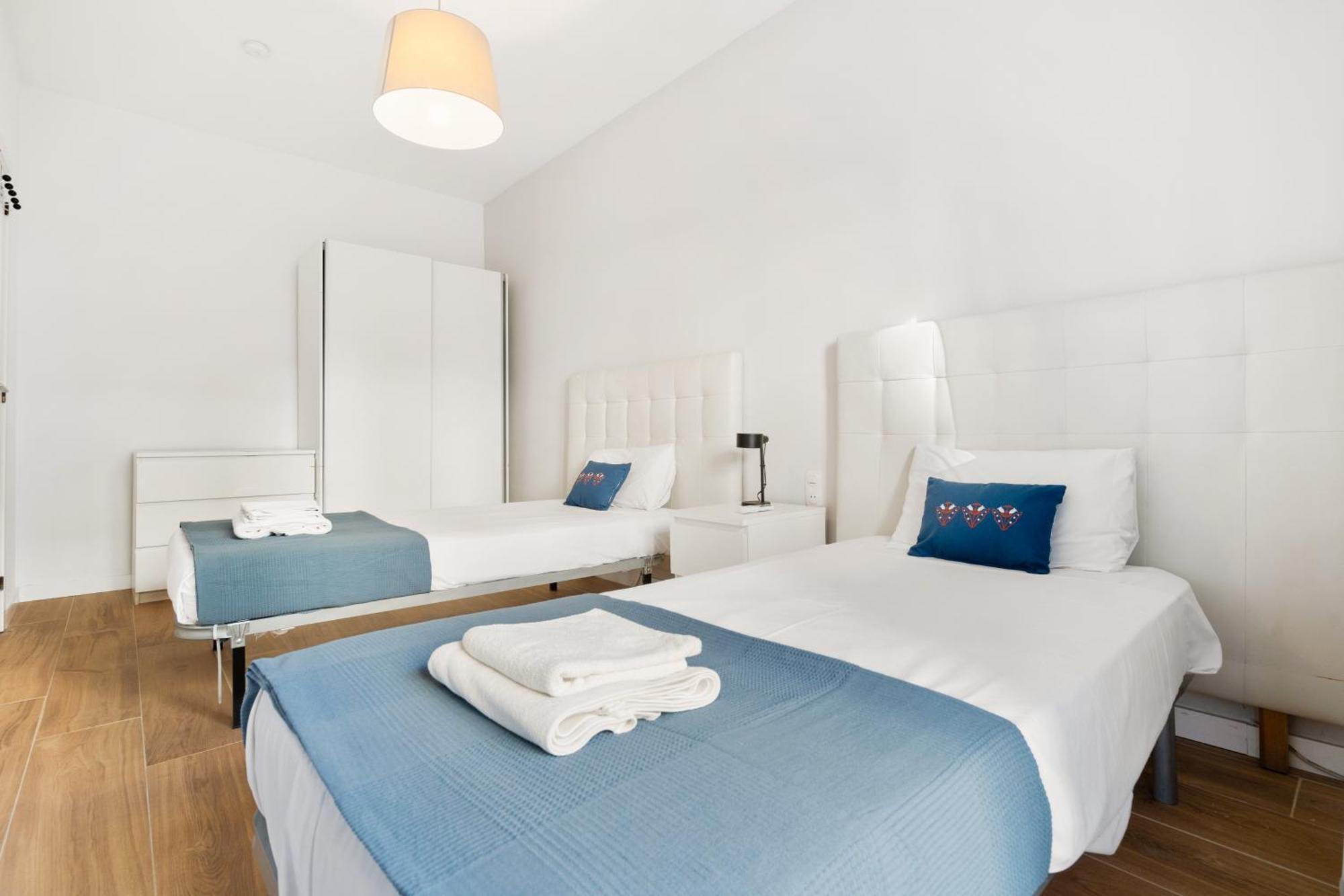 Fridays Flats Spacious 4br Family Retreat