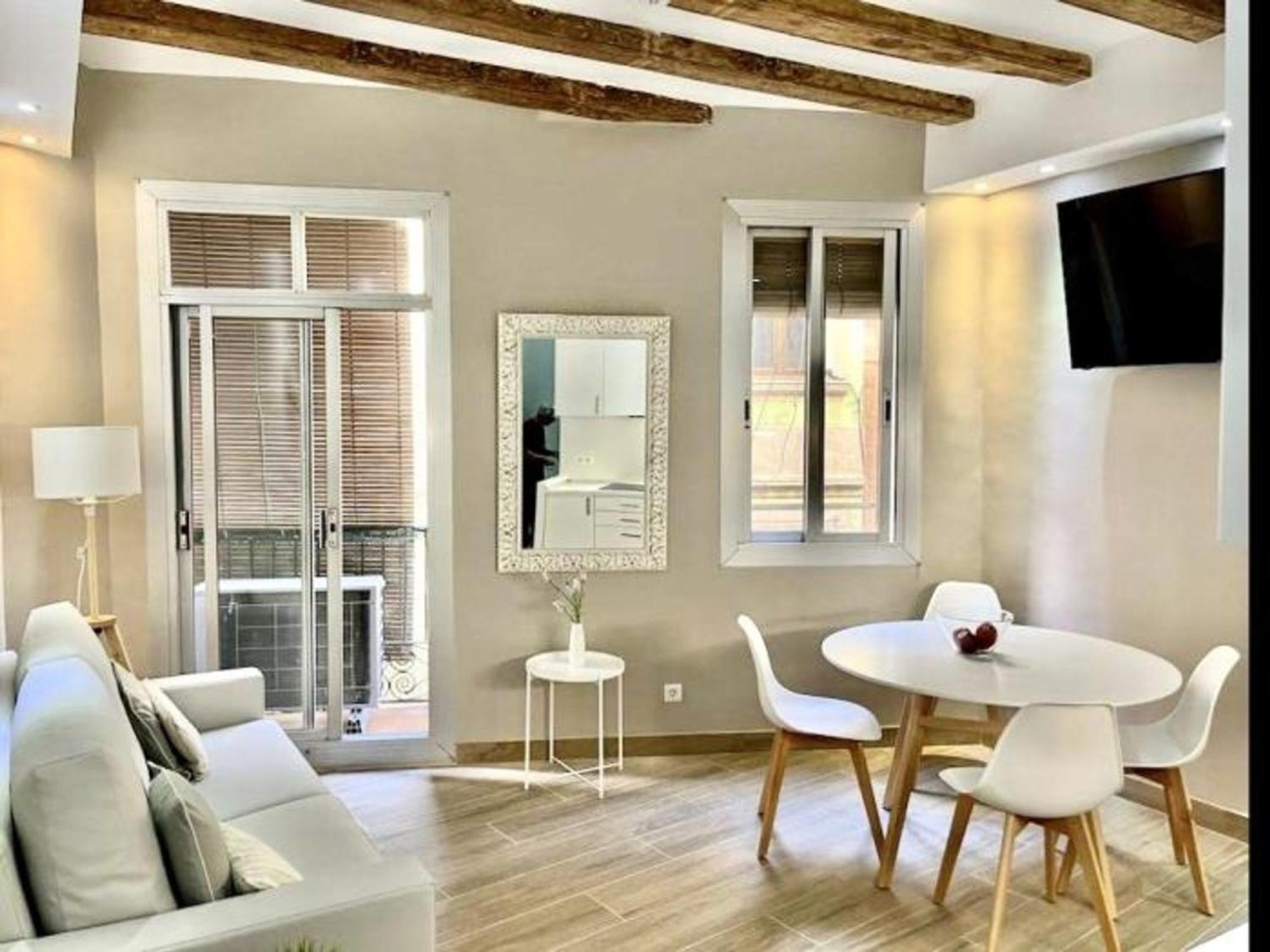 Renovado Con 2 En El Corazon De - Es-341-3 * Barcelone