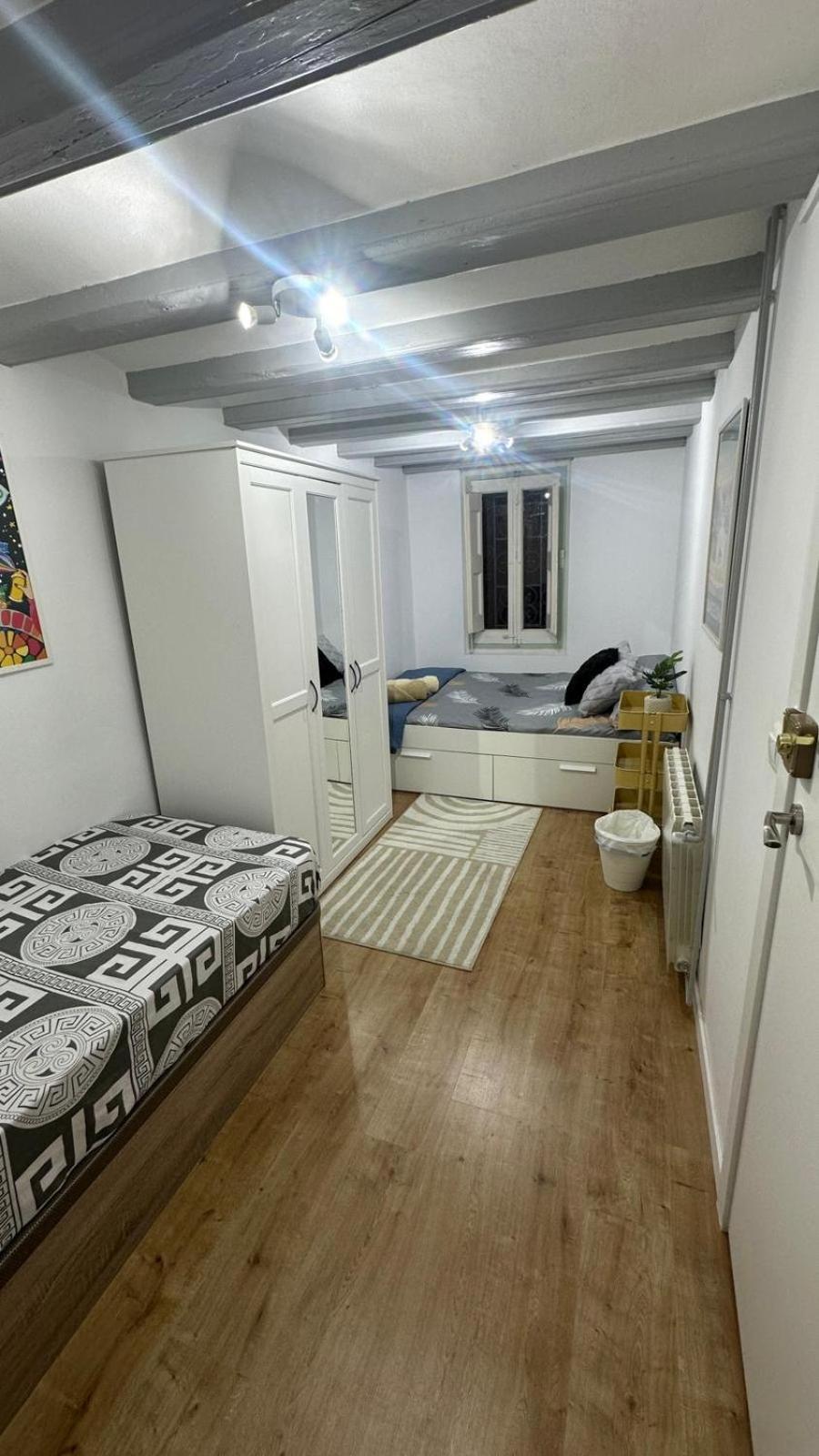 Matt Guest house *