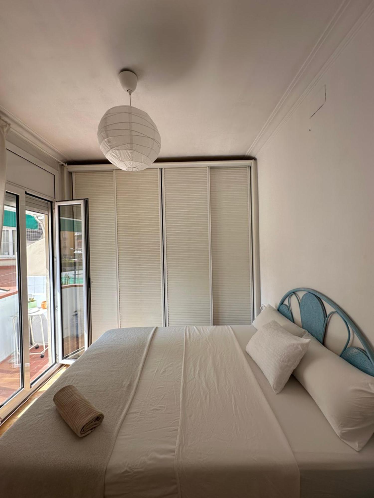 In Spacious In City Center Apartment *