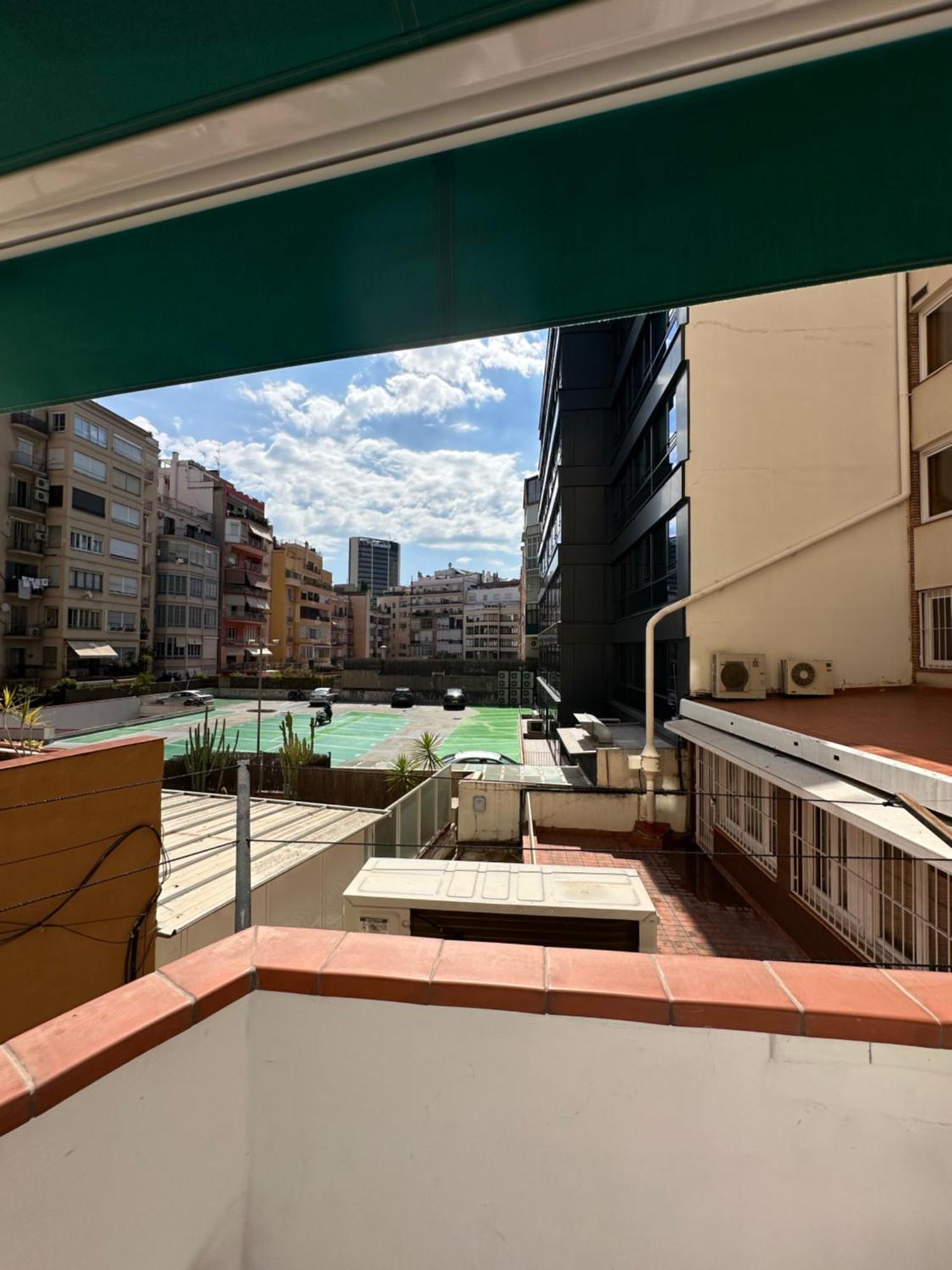 Apartment In Spacious In City Center Barcelona