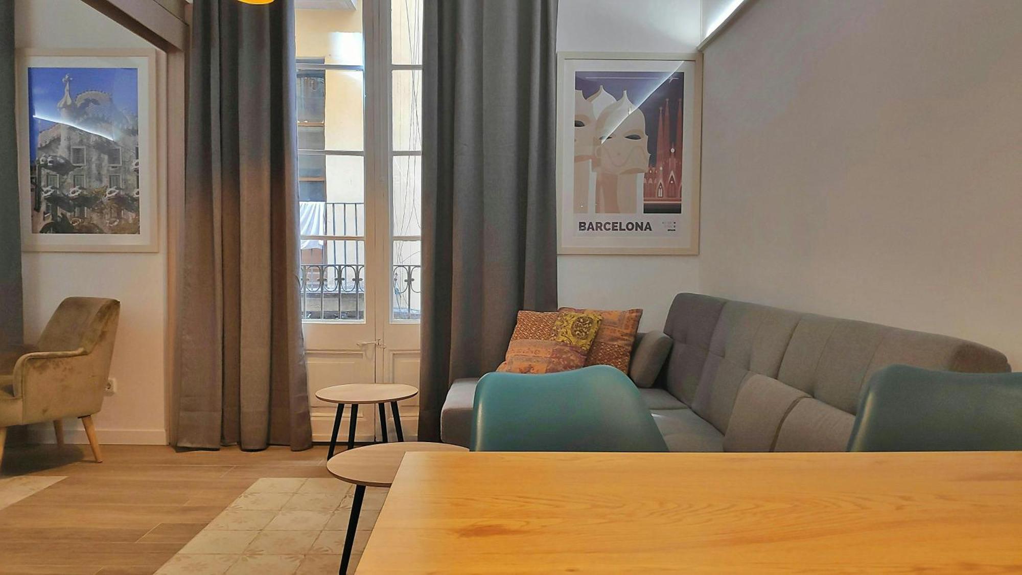 Sant Antoni 3 - Downtown Barcelona. Modern Apartamento