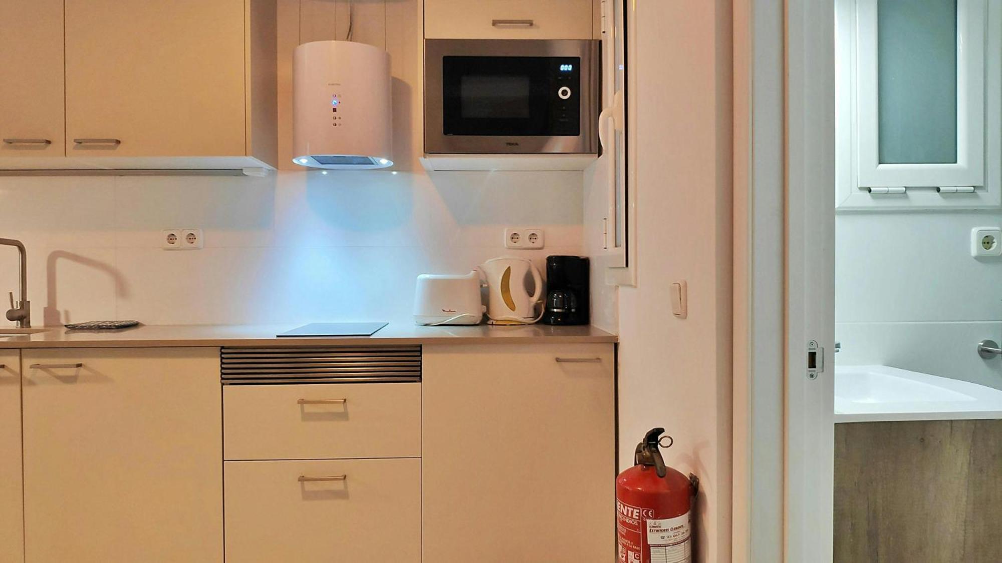 Apartamento Sant Antoni 3 - Downtown Barcelona. Modern *