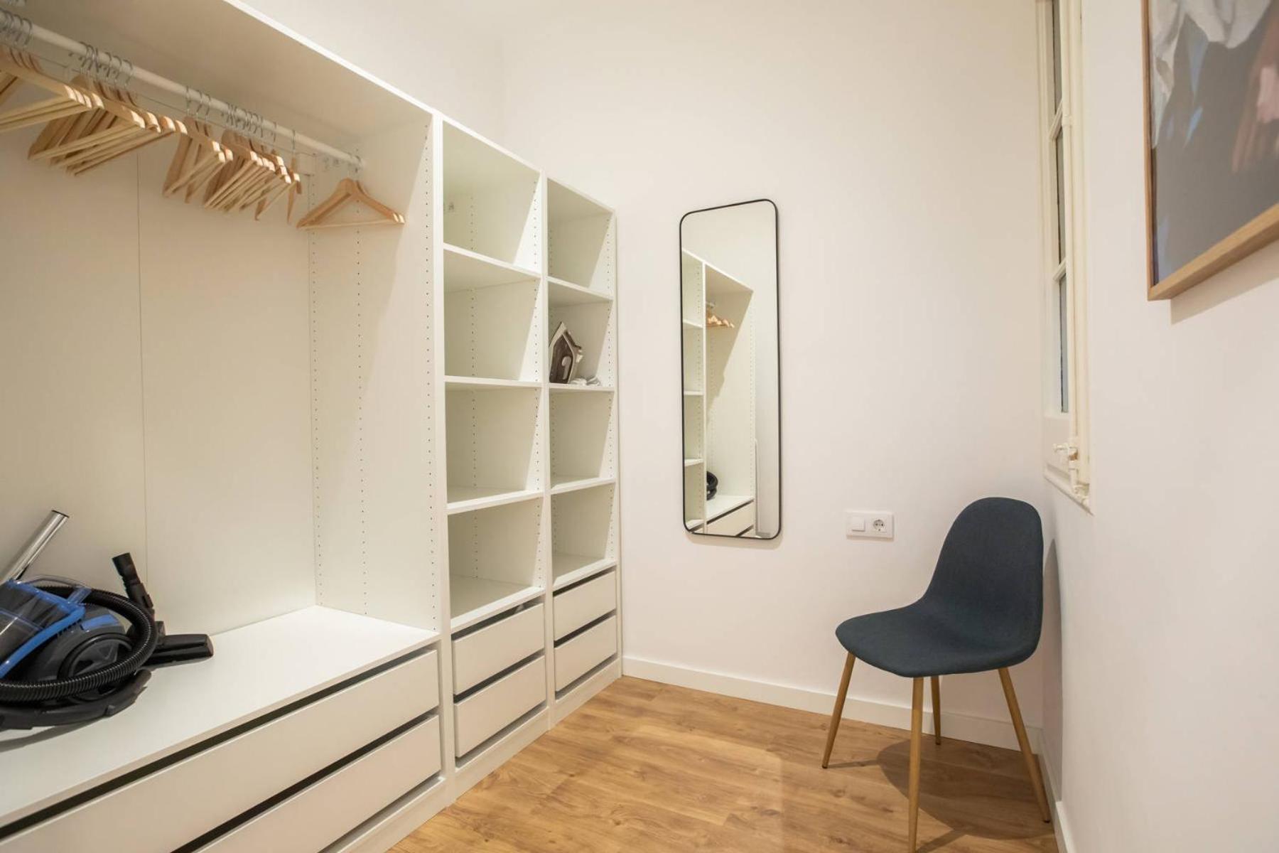 Apartment 33par1094 - Magnific 2br Flat In Poble Sec Barcelona