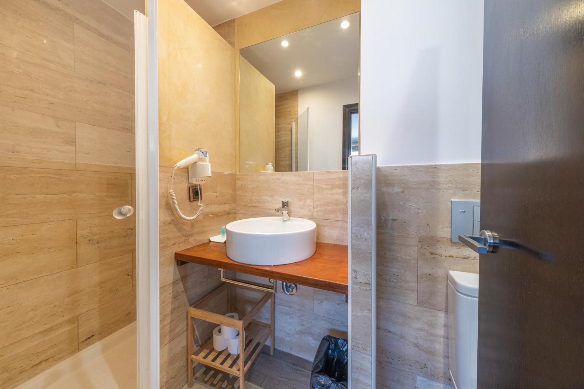 Ainb Born-dames Appartement *