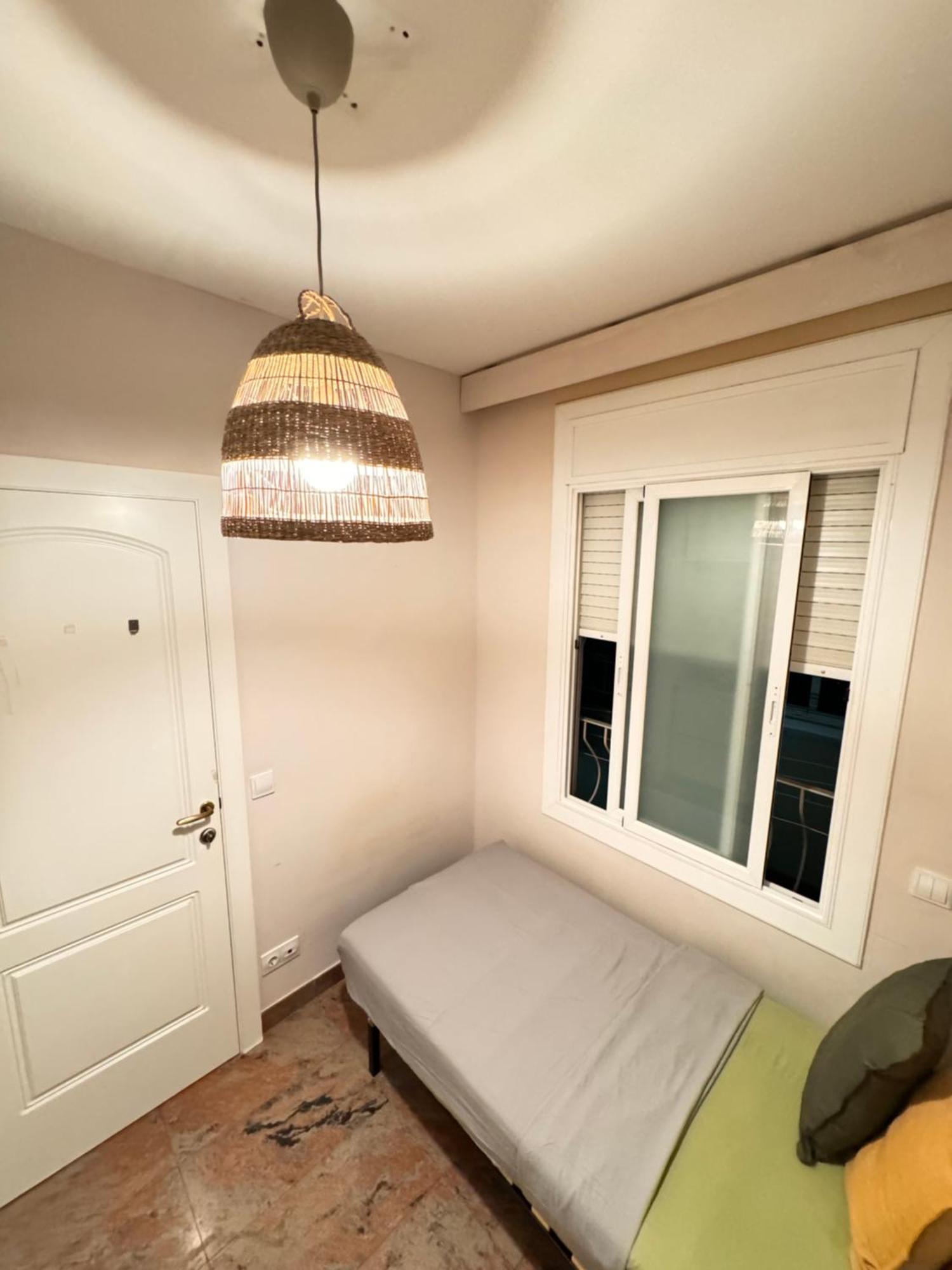 In A Charming In The Central Area Appartement *