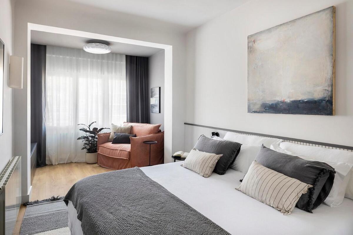 Appartement Luxury With King Beds & Ac In Heart Of Bcn
