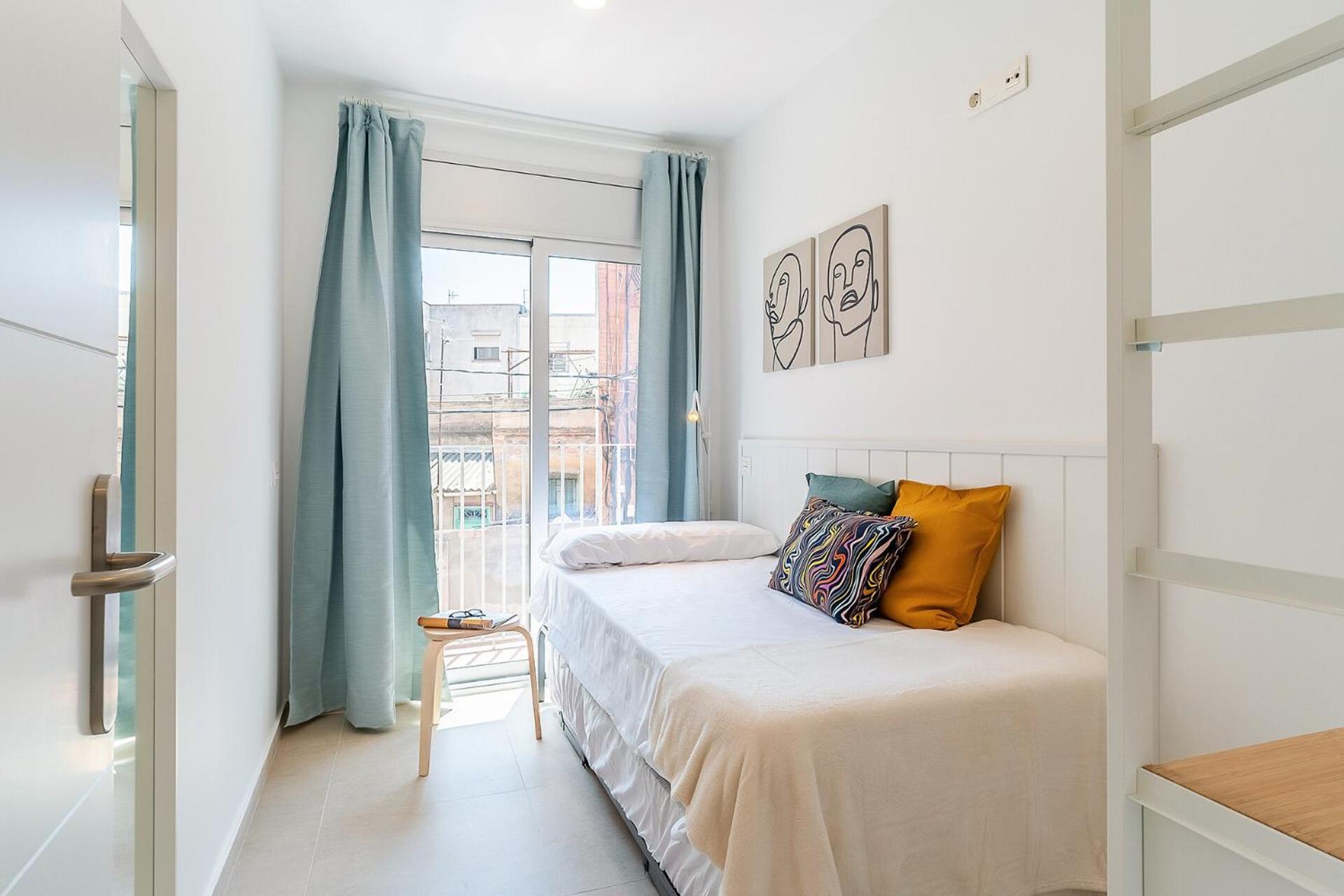 4237 - Ab Santa Coloma Iii Appartement