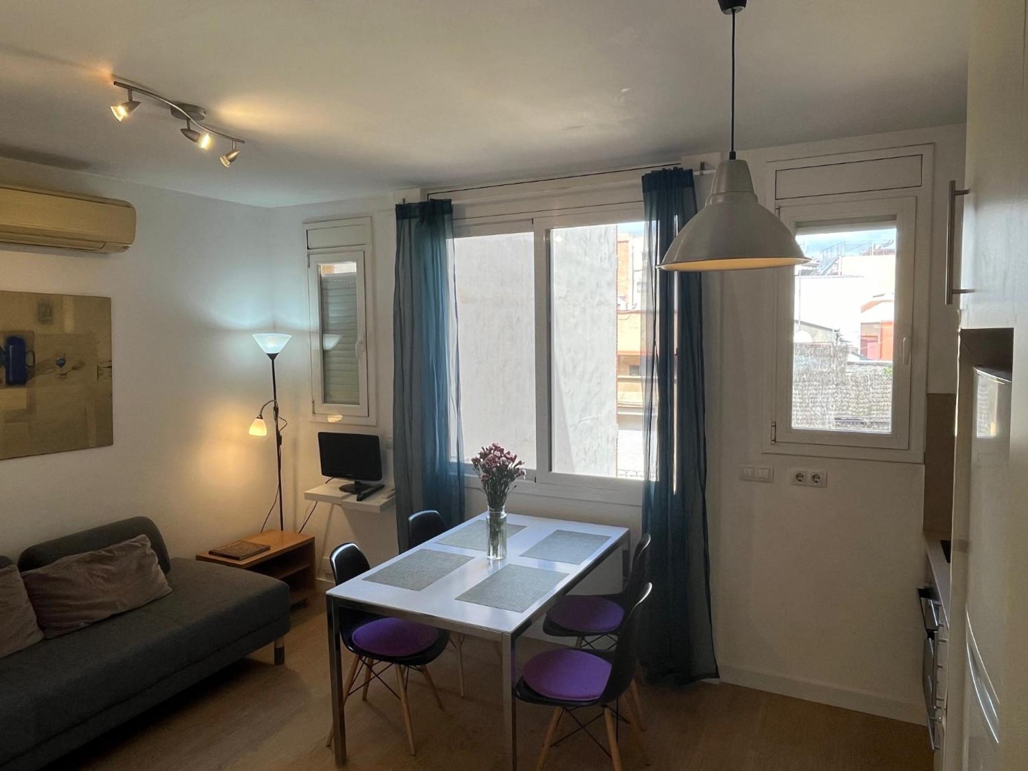 2 Bedrooms By Sants Market * Barcelone