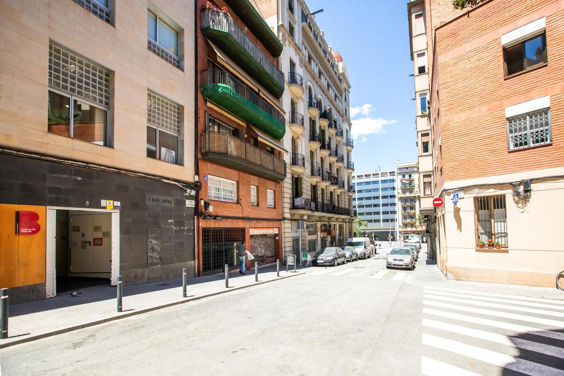 11foh1095 - Cosy Near Plaza Espana Apartment Barcelona