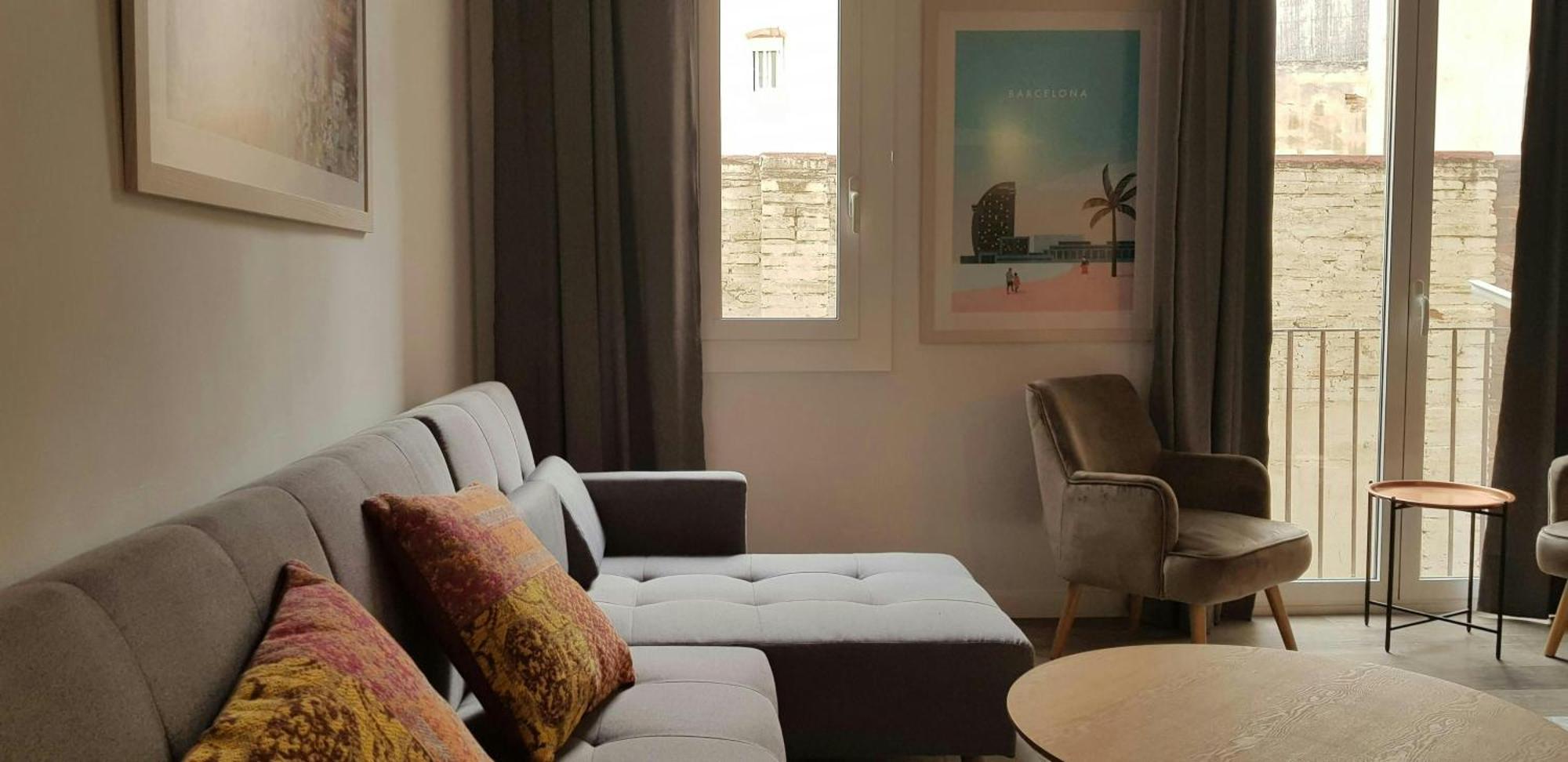Sant Antoni 4 - Downtown Barcelona. Modern Appartement *