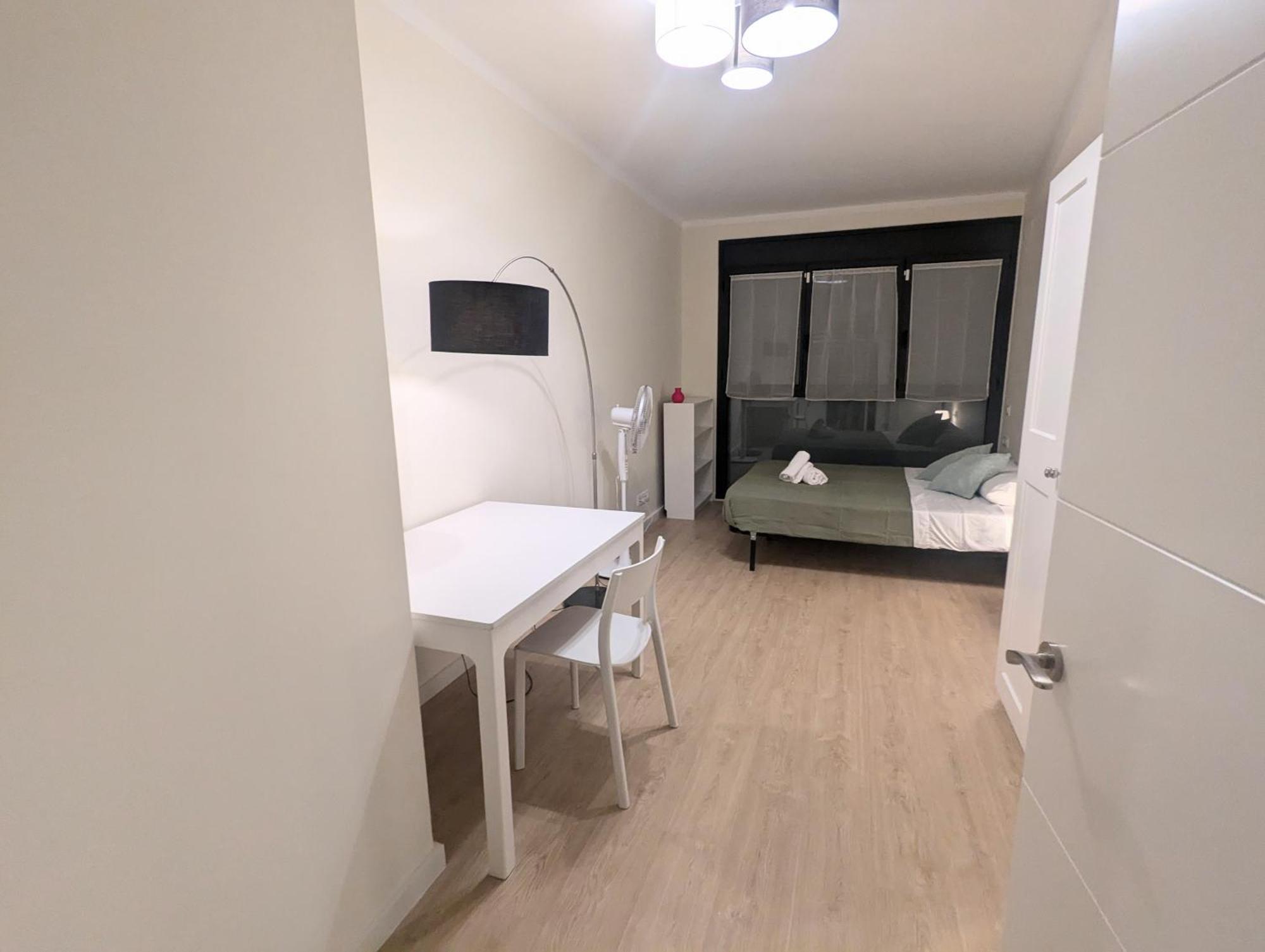 Gracia Parkside Flat - Only For Of Than 32 Nights Appartement Barcelone