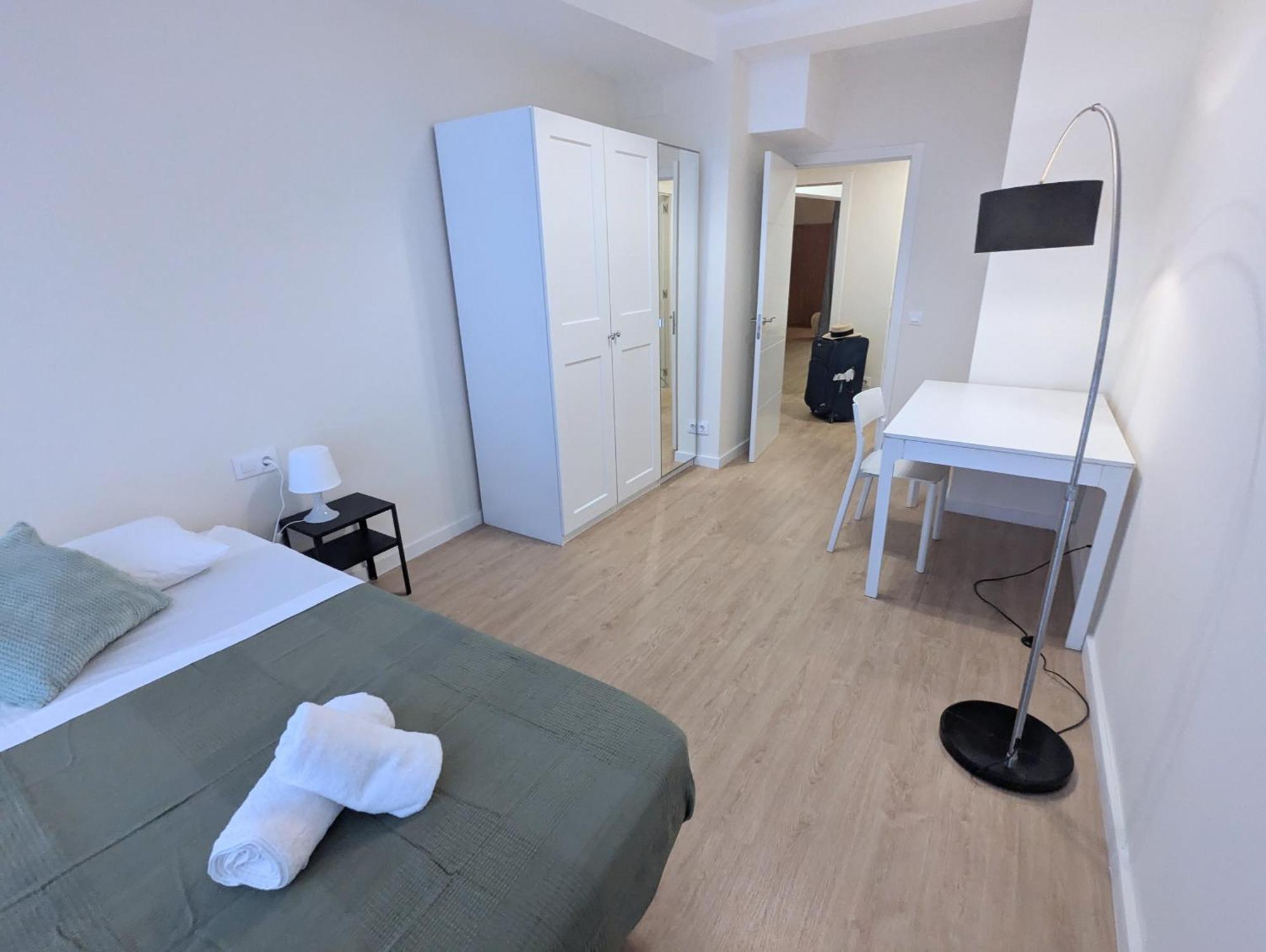 Gracia Parkside Flat - Only For Of Than 32 Nights