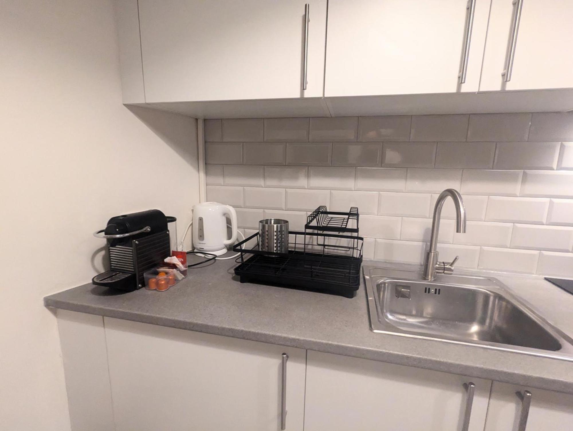 Gracia Parkside Flat - Only For Of Than 32 Nights Appartement Barcelone