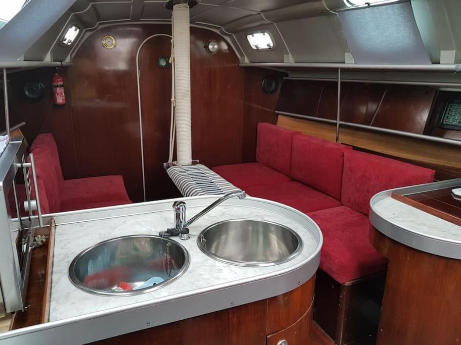 Amazing Flat In Classic Sailing Boat In * Barcelone