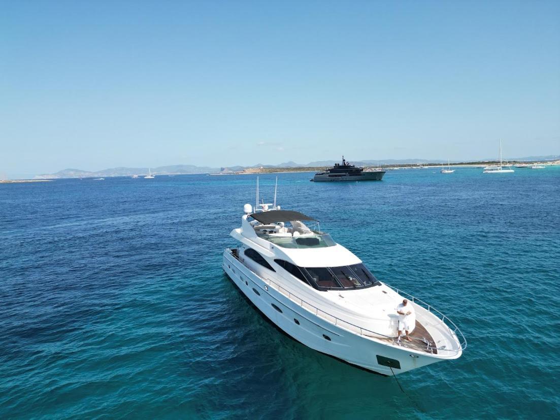 Luxury Yacht Bateau-hôtel