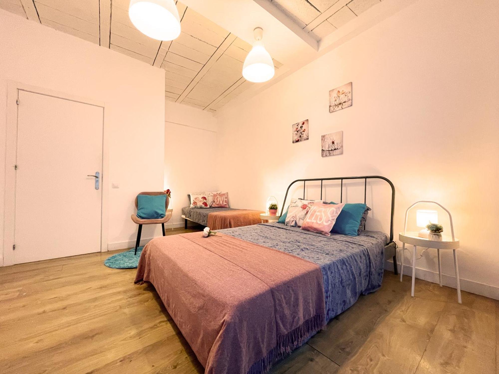 Oasis - By Port Vell 1 *