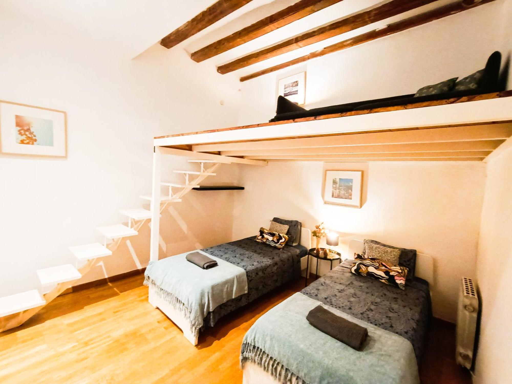 Oasis - Born Hostel