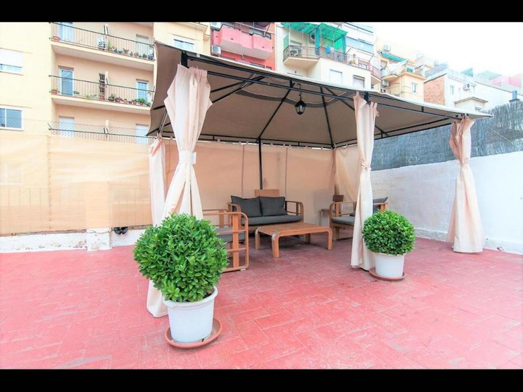 In Guest - Private With Sunny Terrace Of 200m2 2 Barcelone