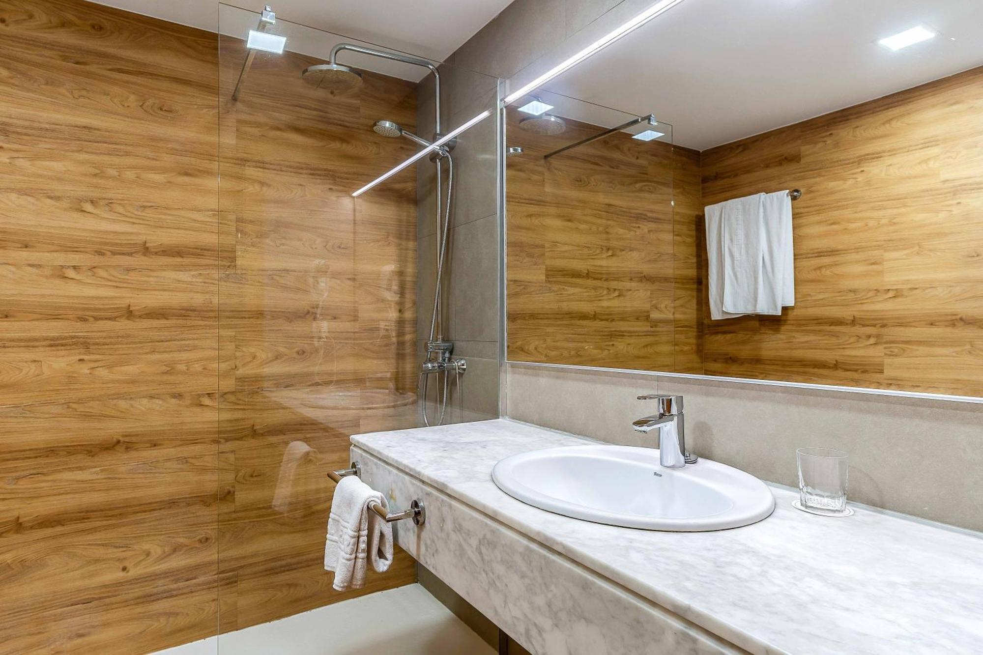 Aparthotel Bertran 3*