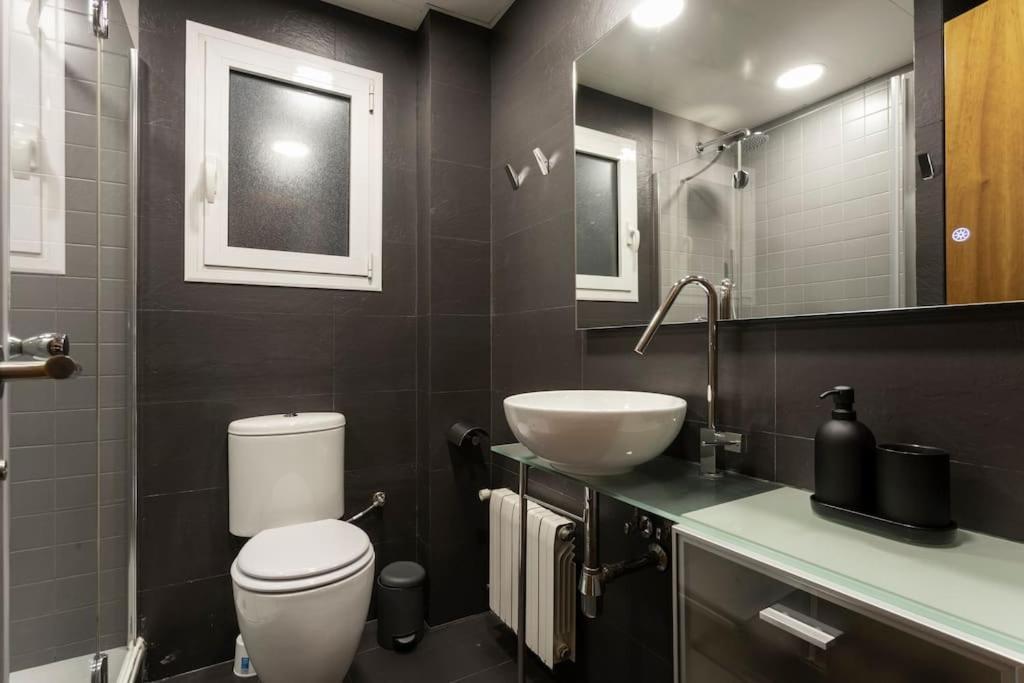 New Charming & Cozy Gem Central Location Barcelone