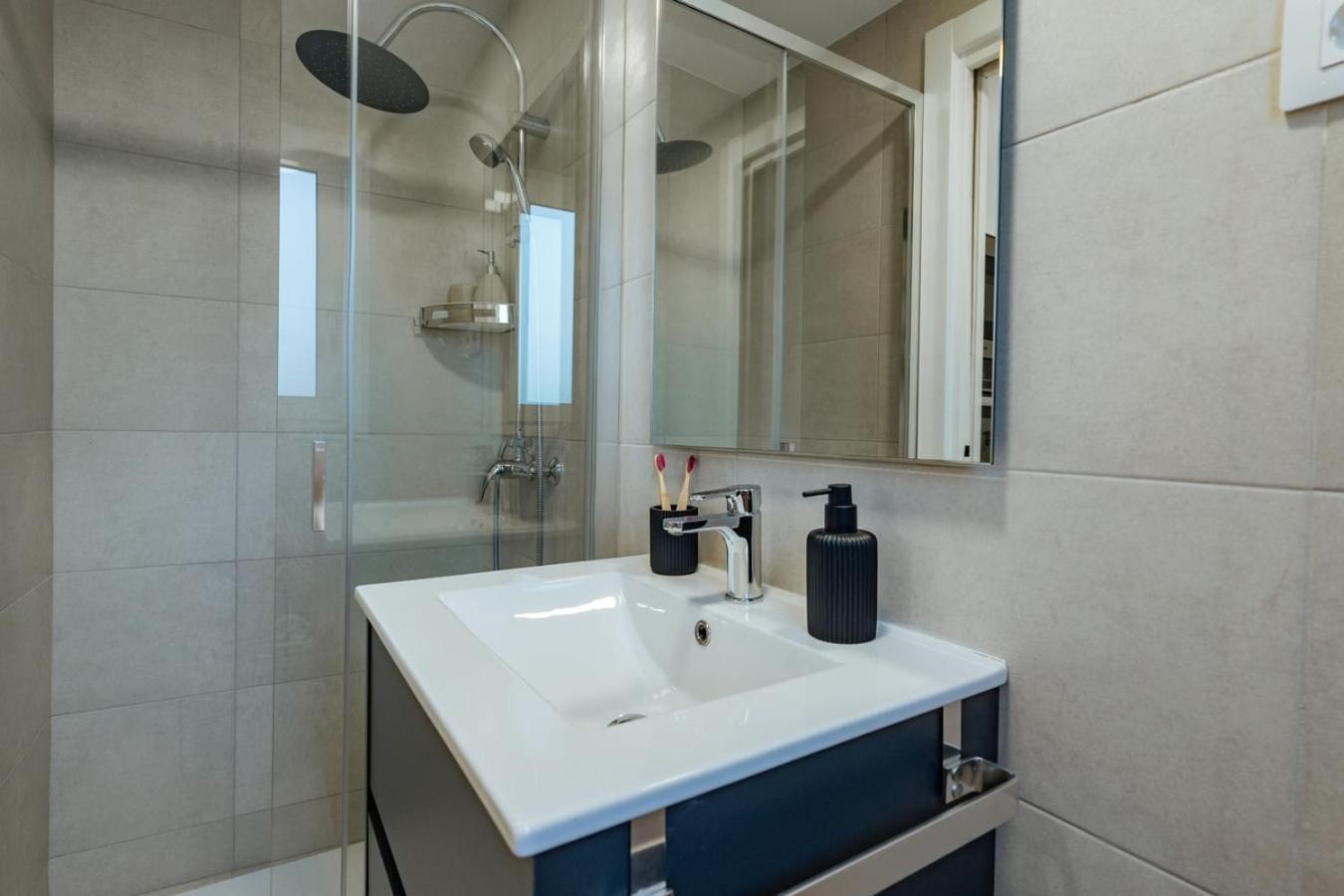 Casa Laietana Apartment