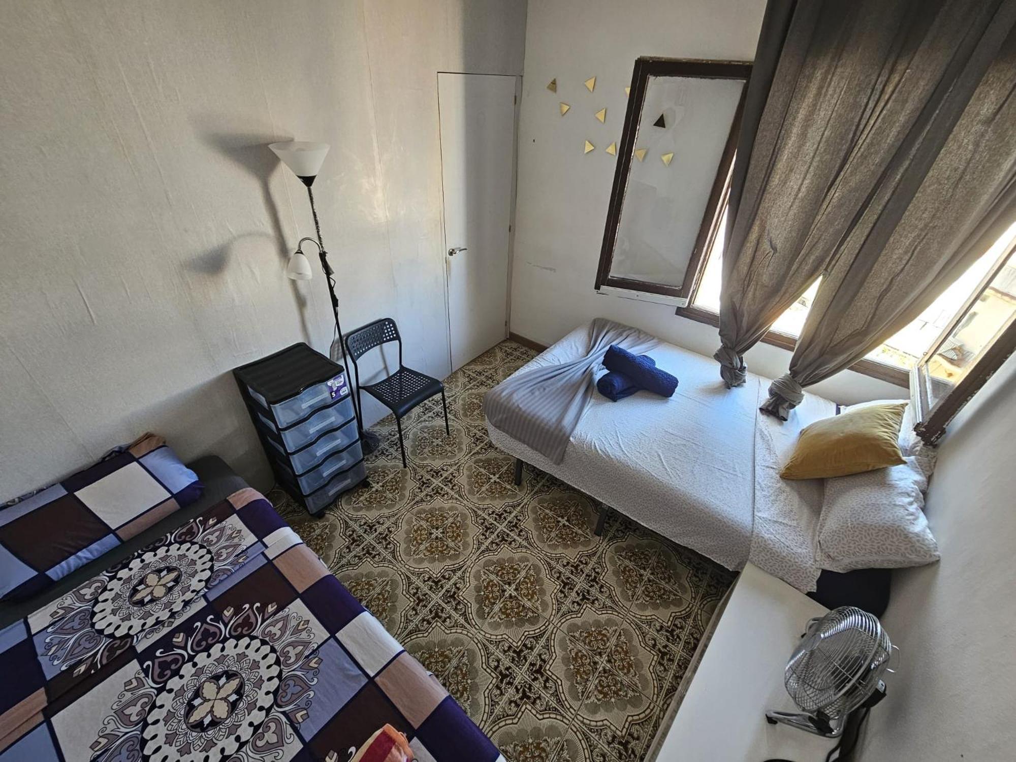 Hôtel capsule Poble Sec Nino House Barcelone