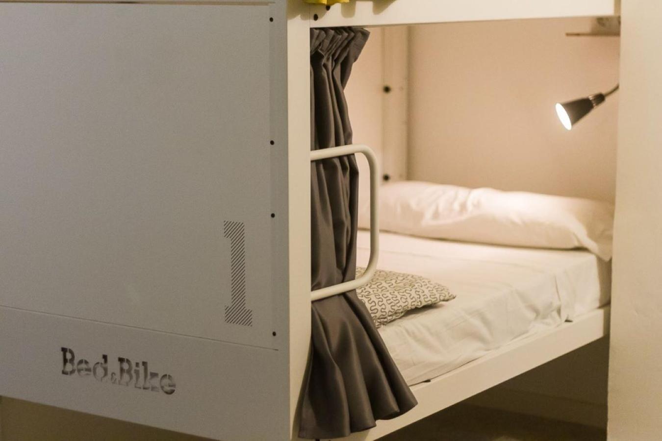 Bed & Bike Auberge de jeunesse *