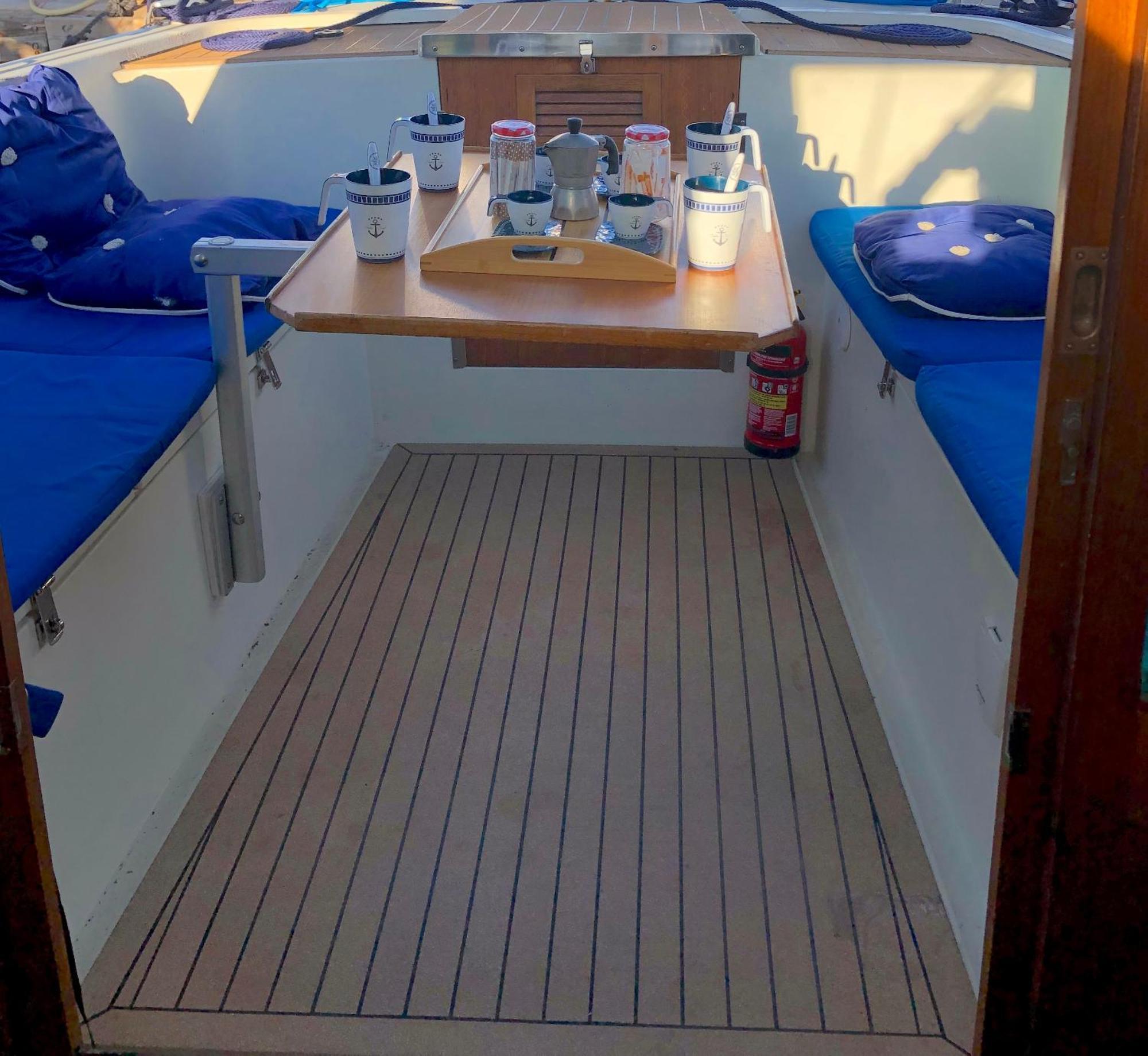 Botel Sailing&stay - A Night Onboard With Your Sailing Experience Barcelona