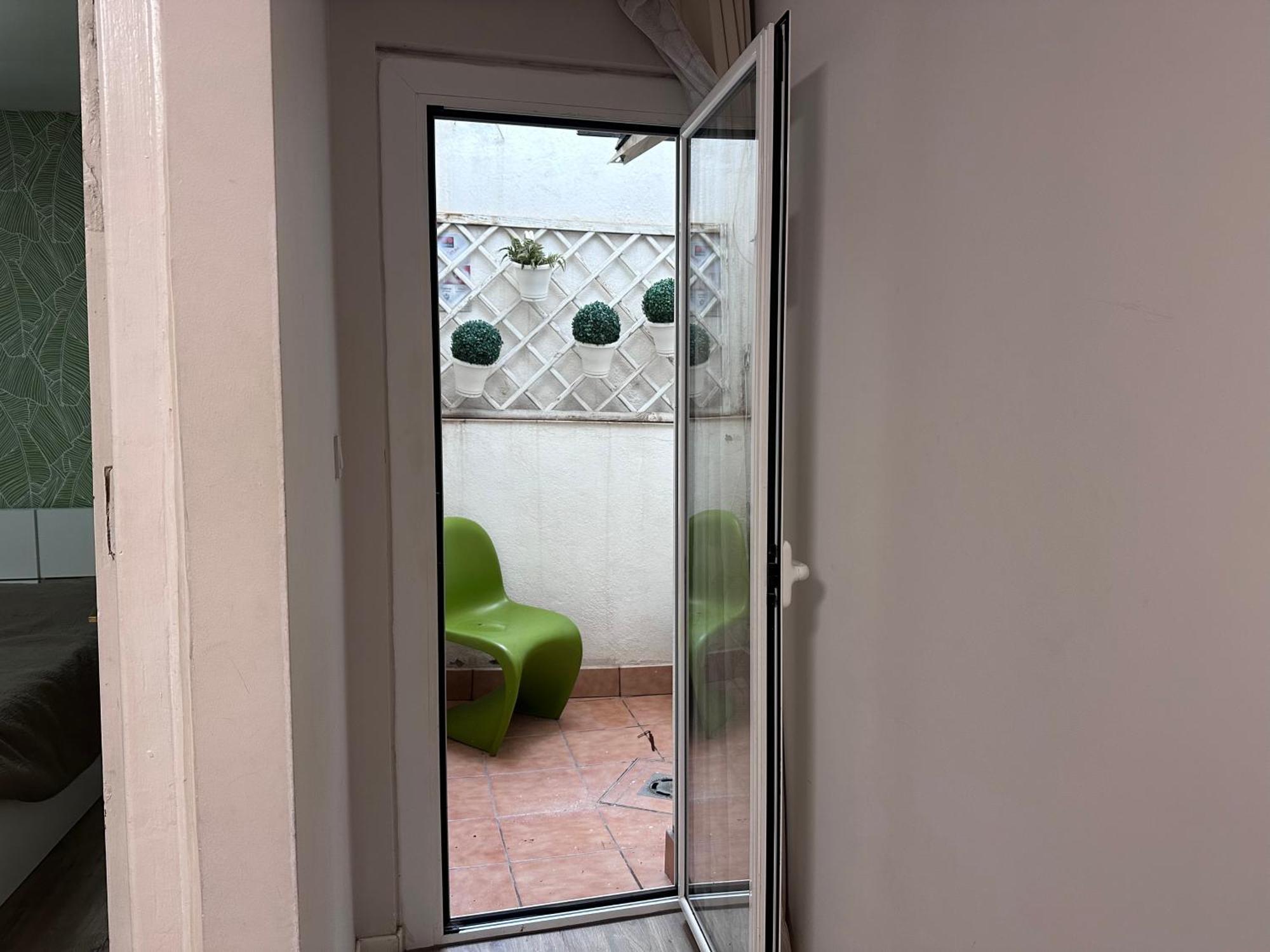 Apartment Comfortable Close To Bunkers Del Carmel!
