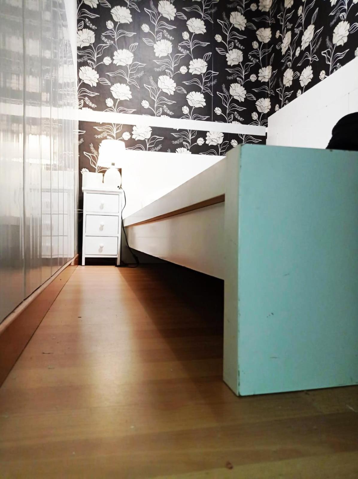Double Private In Center Metro L5-l1 Barcelona