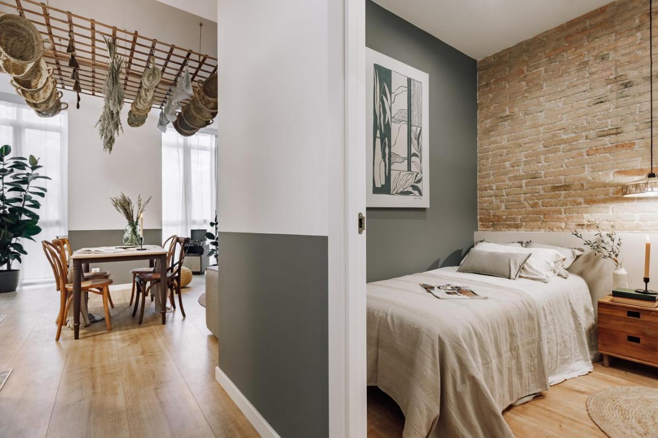 Aroche - 2 Bedrooms In Sant Antoni *