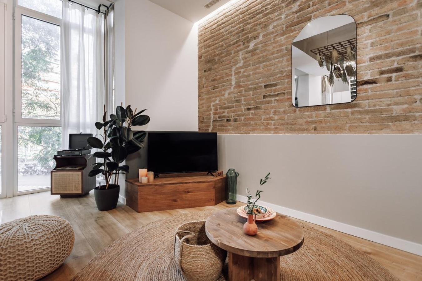 Aroche - 2 Bedrooms In Sant Antoni *