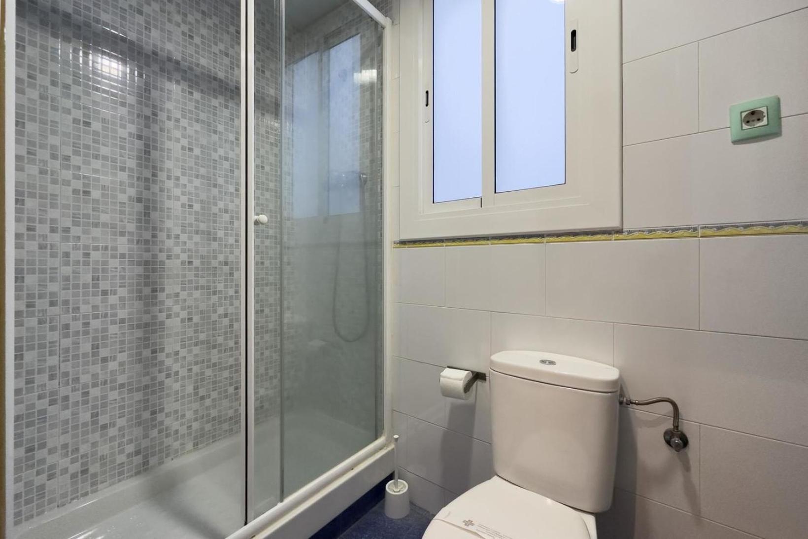 Apartamento Ferienwohnung Fuer 3 Personen Ca 38 Qm In Barcelona-gracia, Costa Brava Costa Del Maresme *