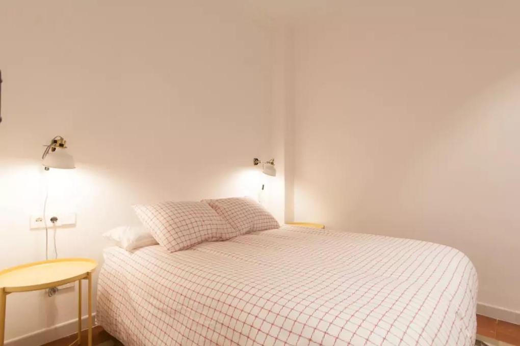 Eg42b - Modernista En El Centro De Appartement *
