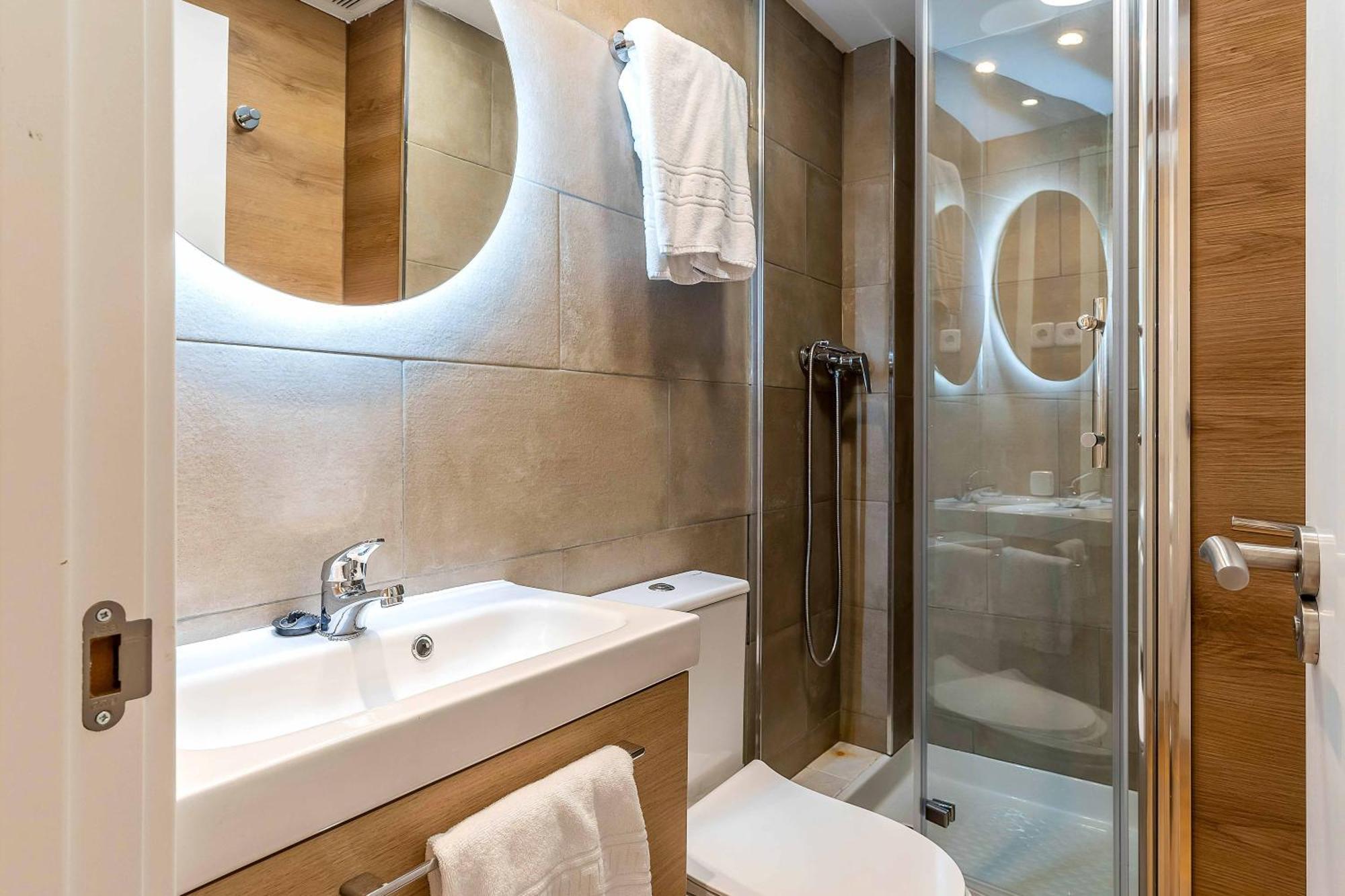 Aparthotel Bertran 3*