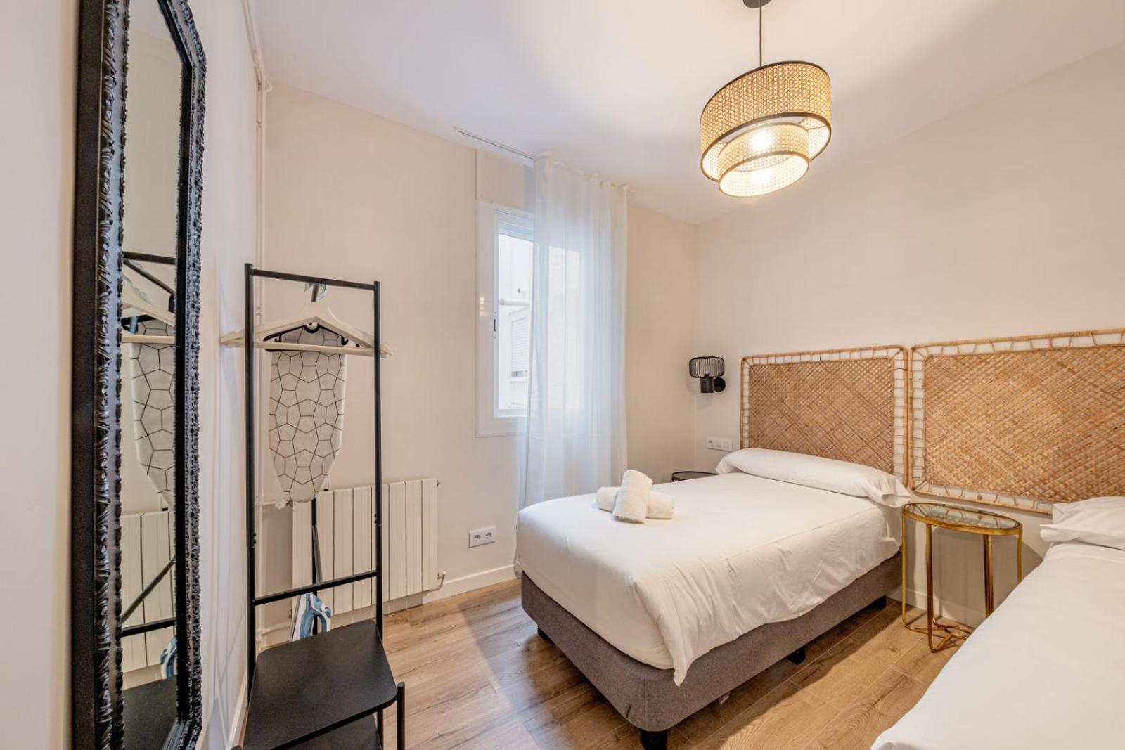 Apartamento Bebarceloner Eixample Apartments- 4 Bedrooms