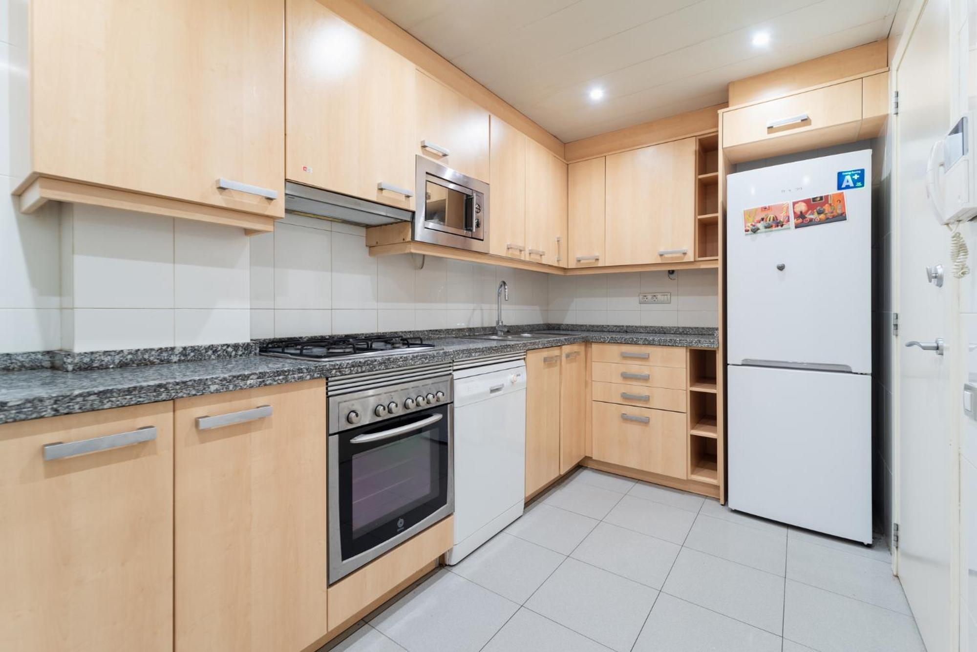 Appartement Near Ramblas 3 Flat Min 32 Days Parking Optional Barcelone