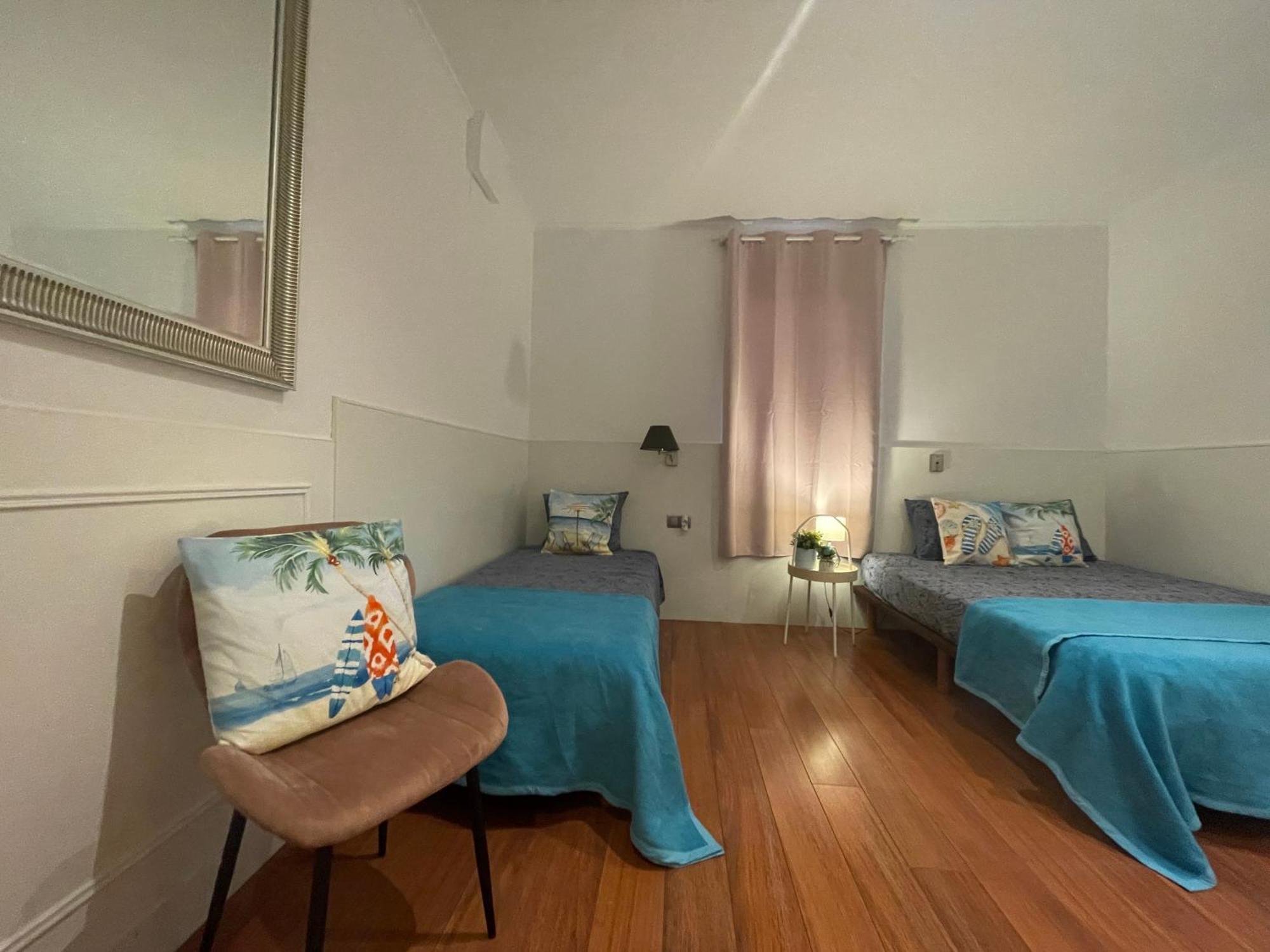 Moll De La Fusta Hostel *