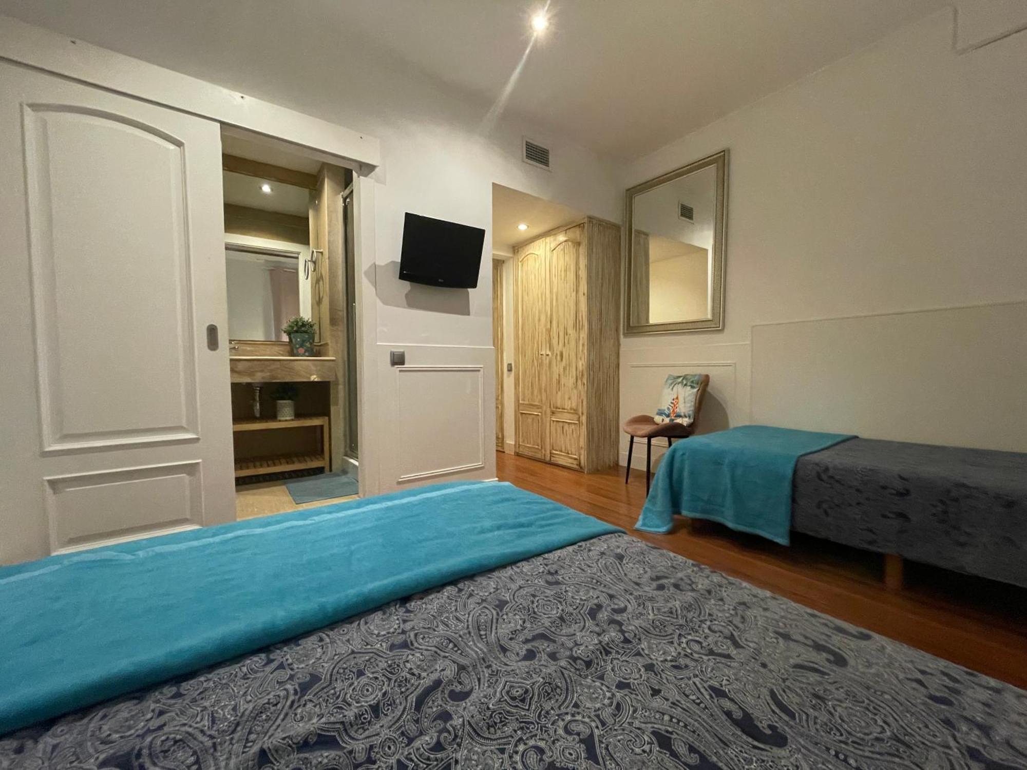Hostel Moll De La Fusta *