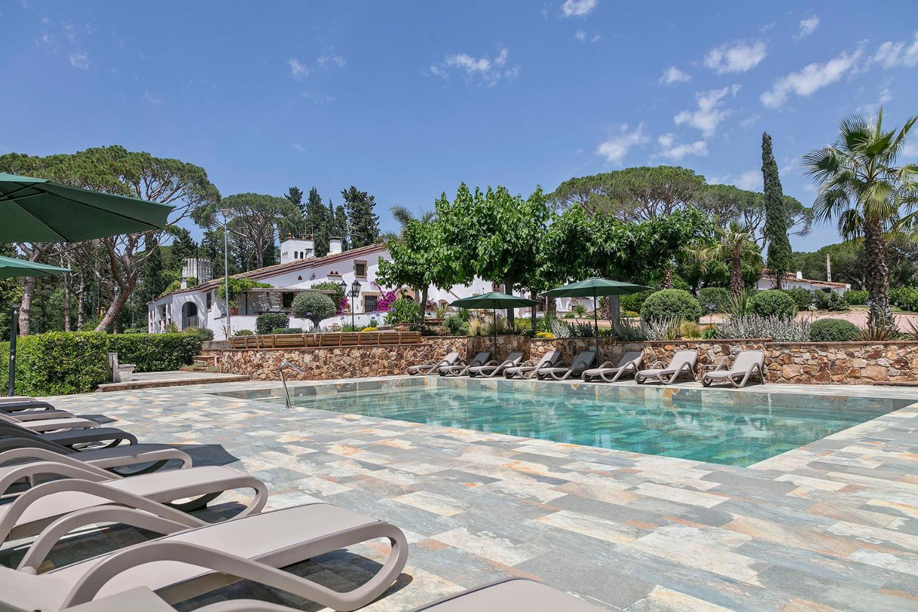 Masia Luxmarspa *