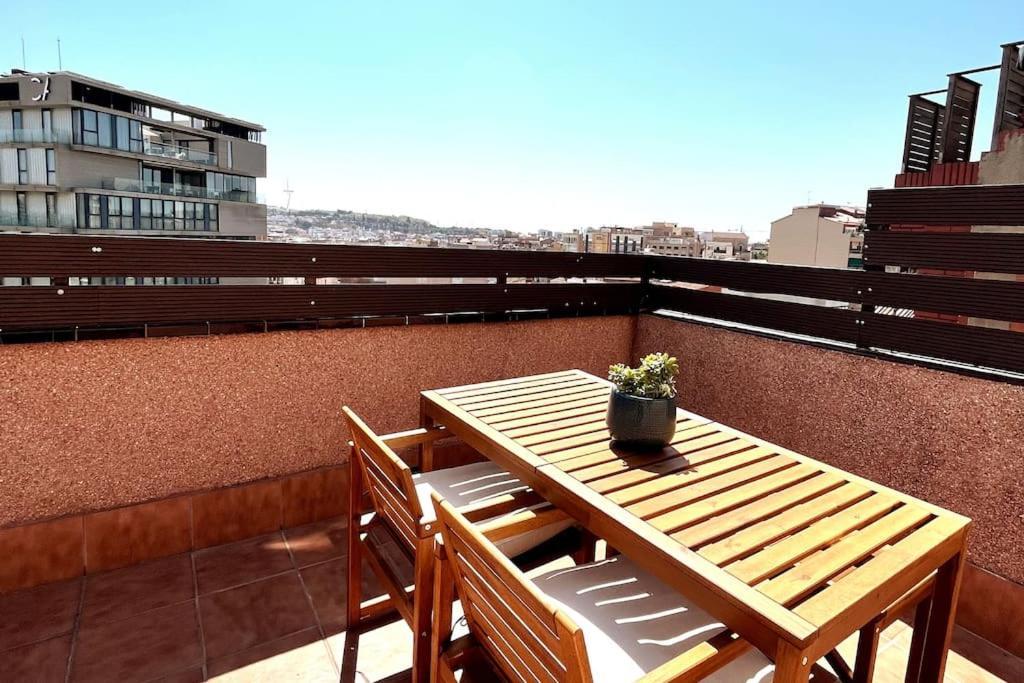 Bcn Central-atico Sants Apartment *