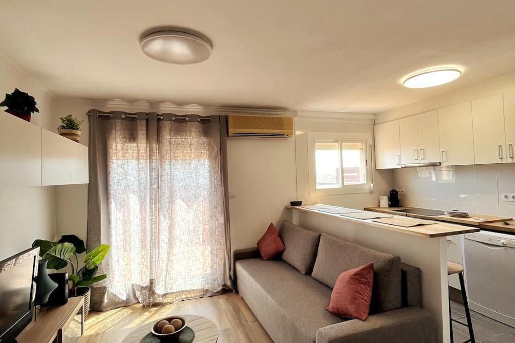Bcn Central-atico Sants Apartment *