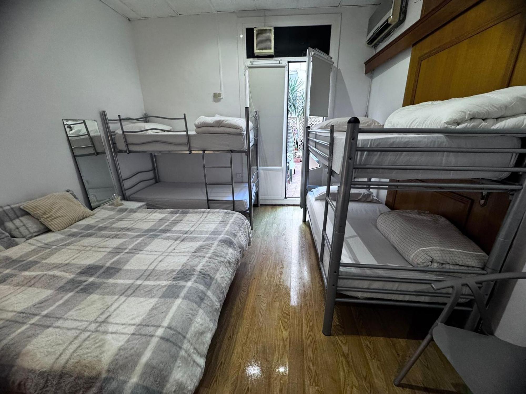 Hostel Grupos Y Familias Hasta 8 *